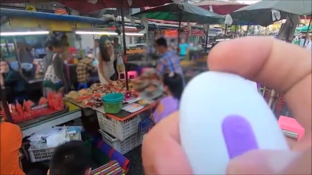 ดูคริบเสียวไทยxxx สอดไข่สั่นไปในจิ๋มแฟนแล้วพาไปเดินตลาด แอบกดบ่อยจนทนความเงี่ยนไว้ไม่ไหว รีบไปเย็ดกันในรถเลย
