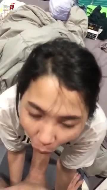 คลิปโป๊ไทย XXX สาวไทยกับผัวฝรั่ง โดนกดหัวให้อมควยรัวๆ อมควยลึกจัดน้ำตาแทบไหล โดนซอยปากอย่างฟิน